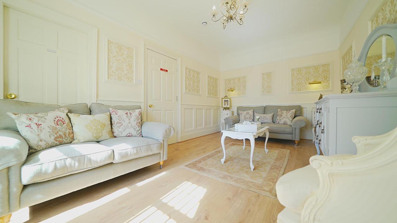The Old Tramhouse Self Catering Apartments スターリング エクステリア 写真